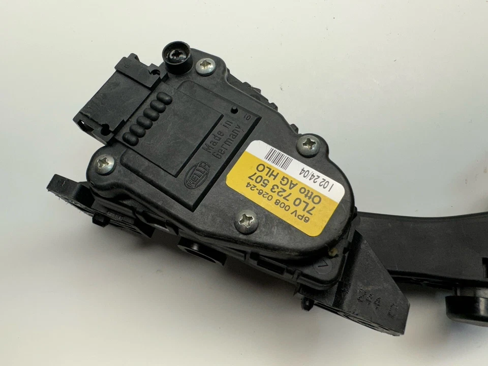 2007 - 2012 AUDI Q7 ACCELERATOR THROTTLE PEDAL  7L0 723 507D OEM - Изображение 2 из 4