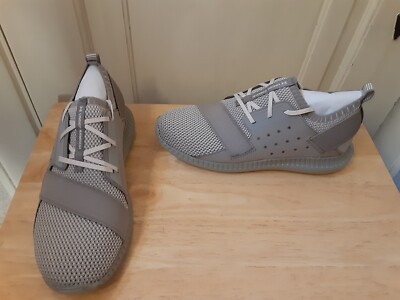 Under Armour Threadborne Shift Woman's Athletic Shoes Size 8   NEW IN BOX