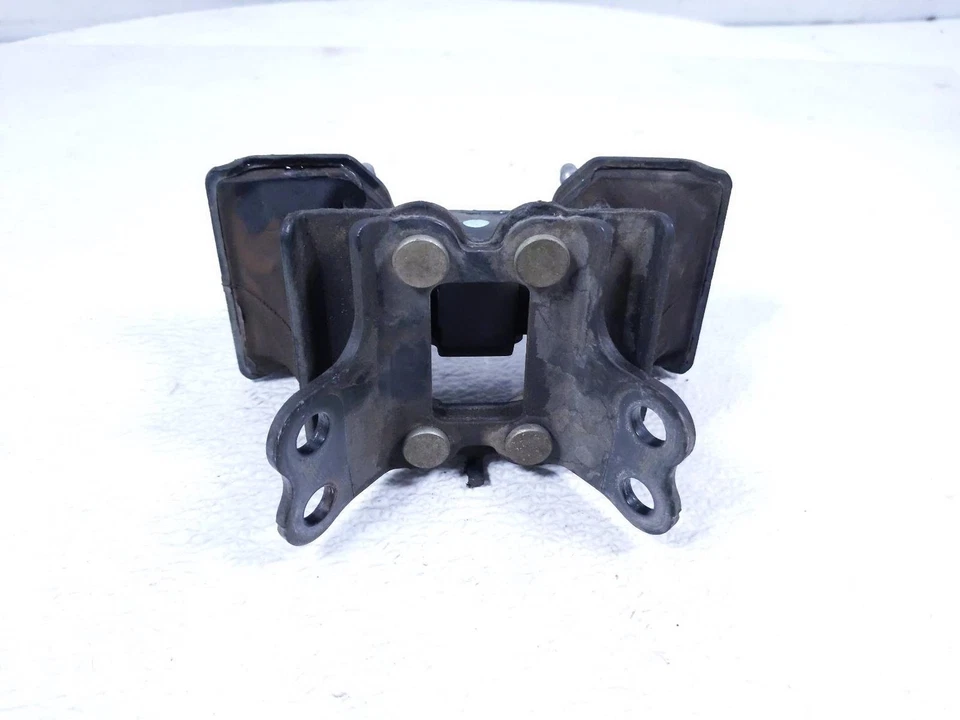 Suporte de montagem de transmissão traseira Lexus Is200t 2016-2017 12371-36210 - Imagem 4 de 4