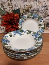 Set of 6 Metlox Poppytrail SCULPTURED GRAPE -  8" Soup or Salad Bowls. EUC .