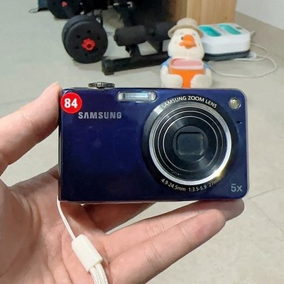 Samsung PL150 12.4MP Compact Digital Camera 5x Optical Zoom Selfie