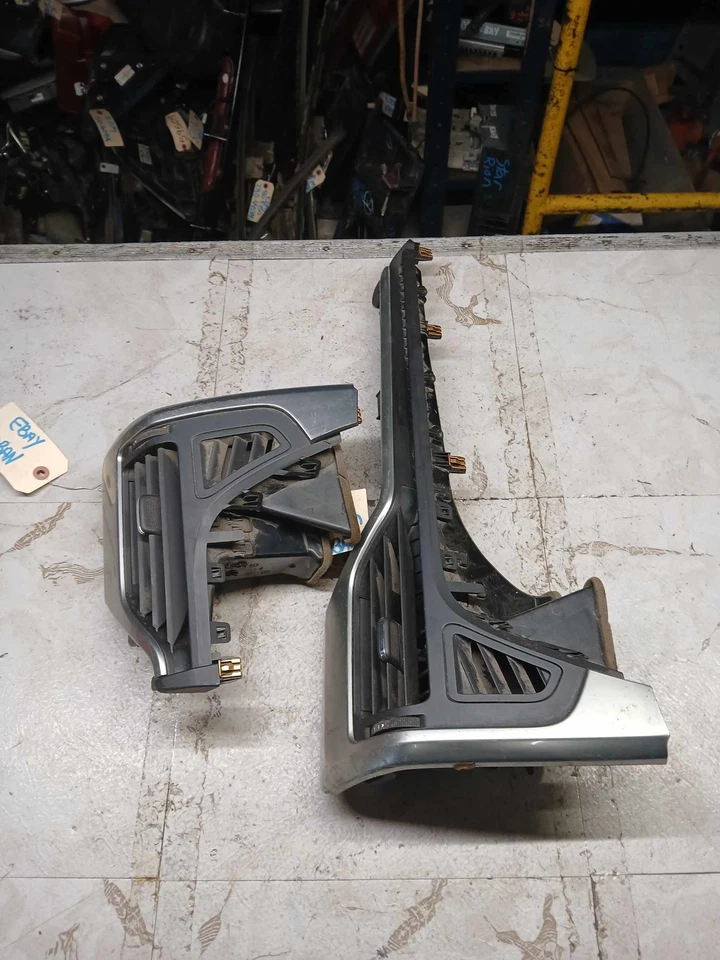 Chevy/GMC SUBURBAN 1500 SERIES 2020 bisel de ventilación de aire panel tablero bisel OEM Foto 2 de 4