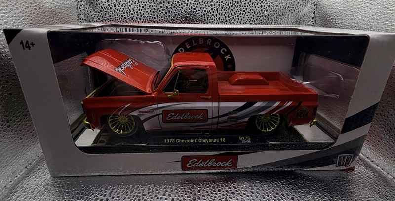 M2 MACHINES CHASE 1973 CHEVY CHEYENNE 10 SQUAREBODY EDELBROCK 1:24 1/750