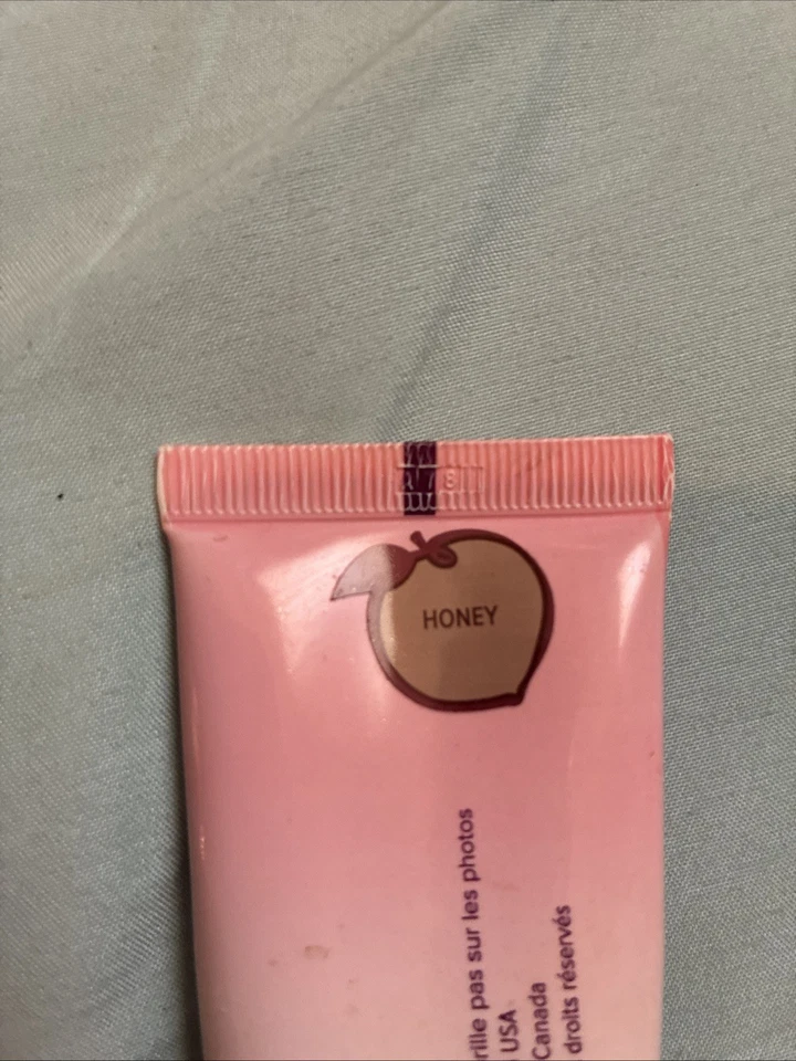 Too Faced Peach Perfect Comfort Matte Foundation 1.6 oz (48 Ml) Color; Honey - Image 3 of 4