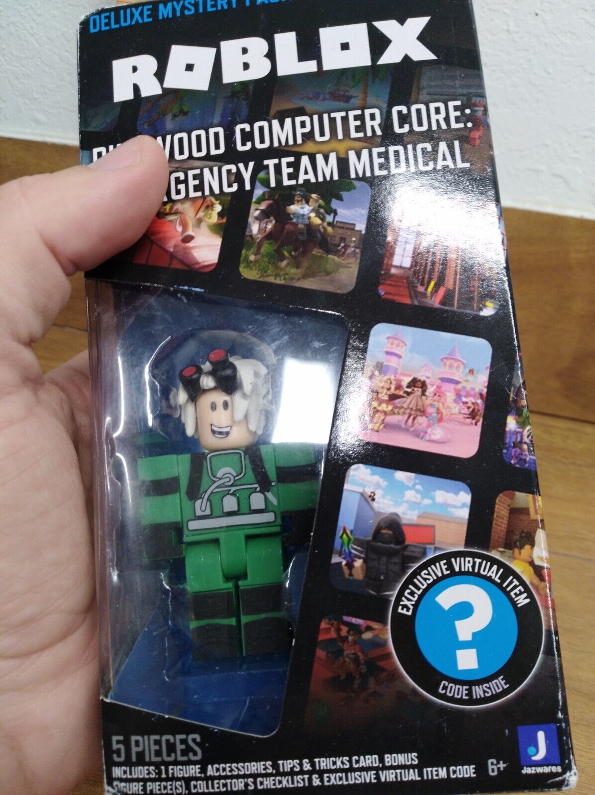 Pinewood Computer Core: Emergency Team Medical Roblox Deluxe Mystery Pack  Code!!