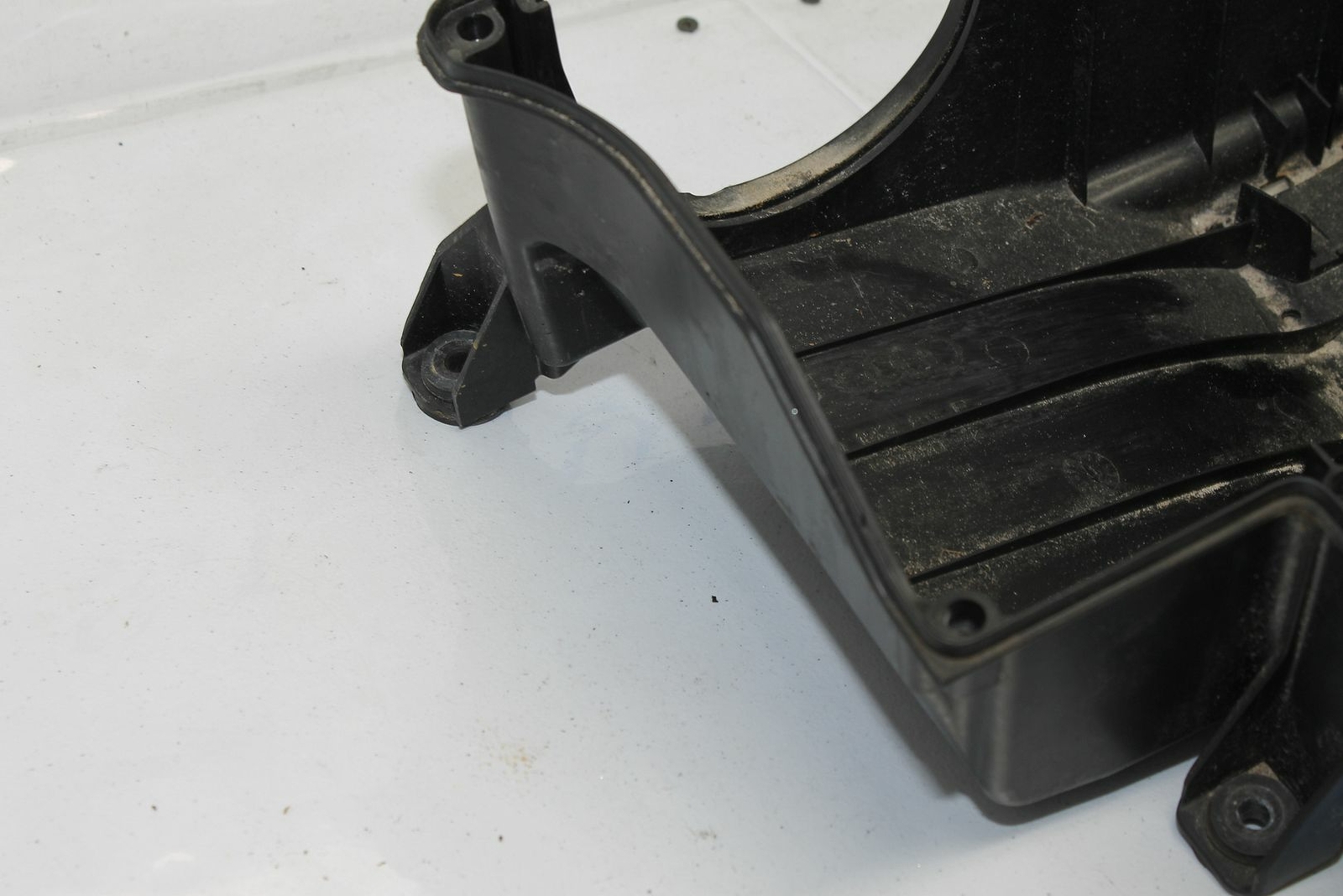 16-21 AUDI R8 V10 PLUS OEM RH PASSENGER LOWER AIR INTAKE AIRBOX 4S0133811E 17 18