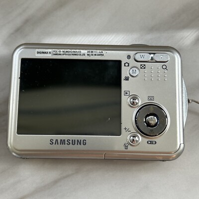 Samsung Digimax i5 Digital Camera - 5MP, 3x Optical Zoom. UNTESTED