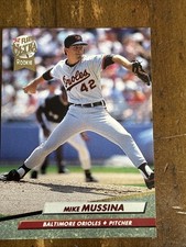 Mike Mussina 1992 Fleer Ultra Rookie Card #9. rookie card picture