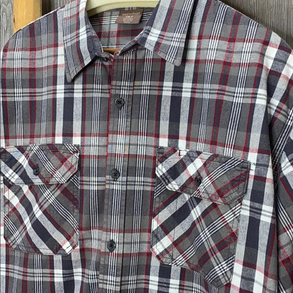 Great Northwest Plaid Button Up 1XLT - Image 2 of 4