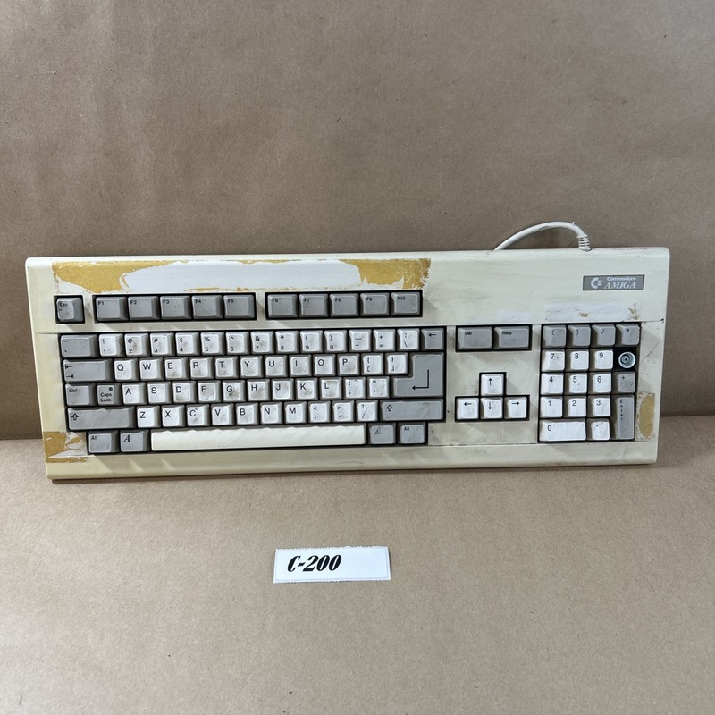 Commodore Amiga Keyboard KKQ-E94YC Vintage Keyboard Missing Key Untested
