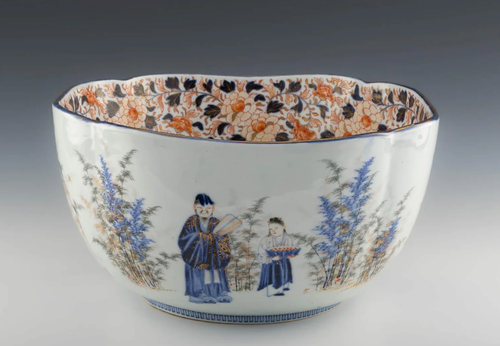 Japanese Meiji Period signed Fukagawa Porcelain Bowl 14 3/4 Inch Diameter - Picture 4 of 5