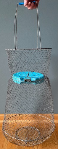 Vintage Sears Floating Wire Metal Collapsible Fish Trap Bag Blue Top Japan