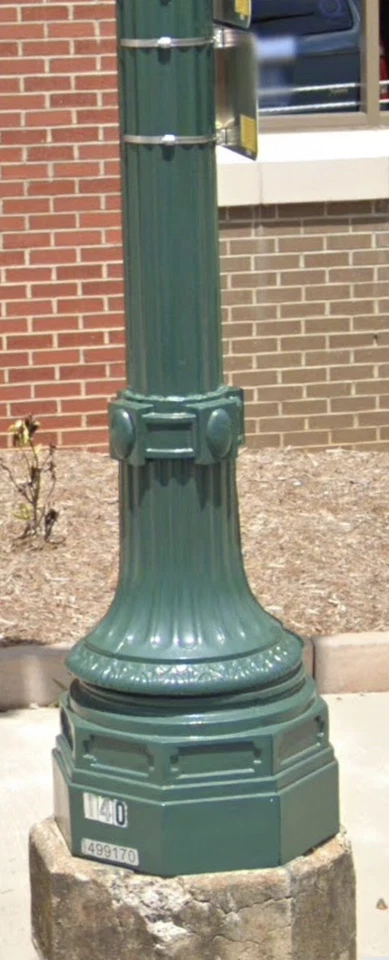 Large Green Vintage Dual Street Light Pole Lamp Municipal, Can Deliver 19’ - Image 4 of 4