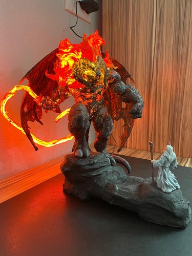 Balrog Vs Gandalf Diorama LED Modification - Large Size Figure Set, Statue - Picture 2 of 13