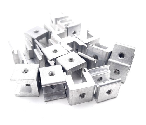 Lot of 20 Rittal 4157.000 U-Nut For Mounting Punched Rails M5 Thread - Picture 2 of 6