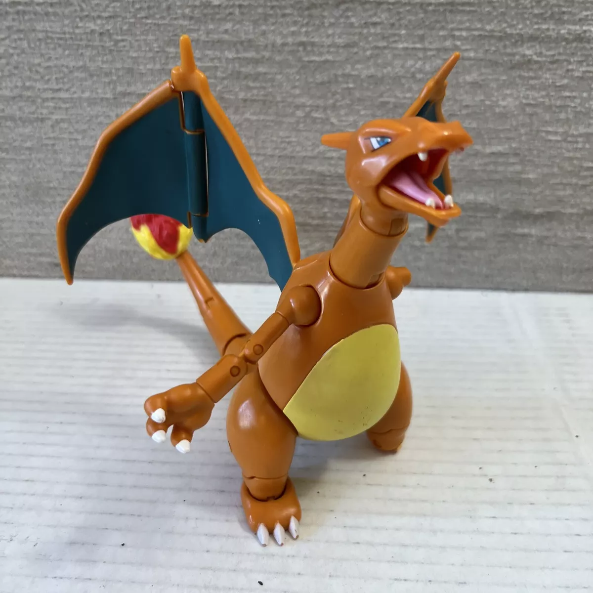 Pokemon Charizard 6 Articulated Figures