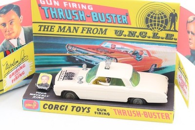 CORGI TOYS  * OLDSMOBILE SUPER 88 * THE MAN FROM U.N.C.L.E * CREAM * 1:43