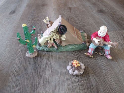 CHRISTMAS AROUND THE WORLD CAROLS AROUND THE CAMPFIRE SANTA FIGURE - Imagen 1 de 2