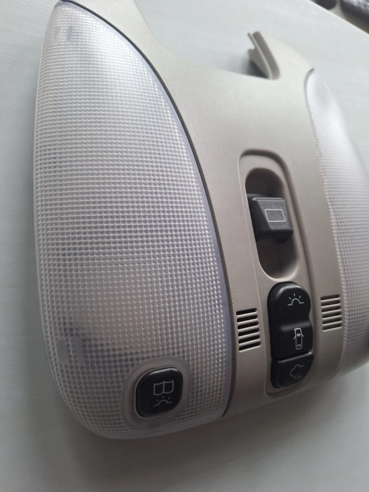 Luz asiento delantero mercedes-benz w220 s500 Foto 3 de 4