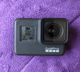 Actioncam GoPro Hero 7 black mit 2 Akkus und Zubehörpaket