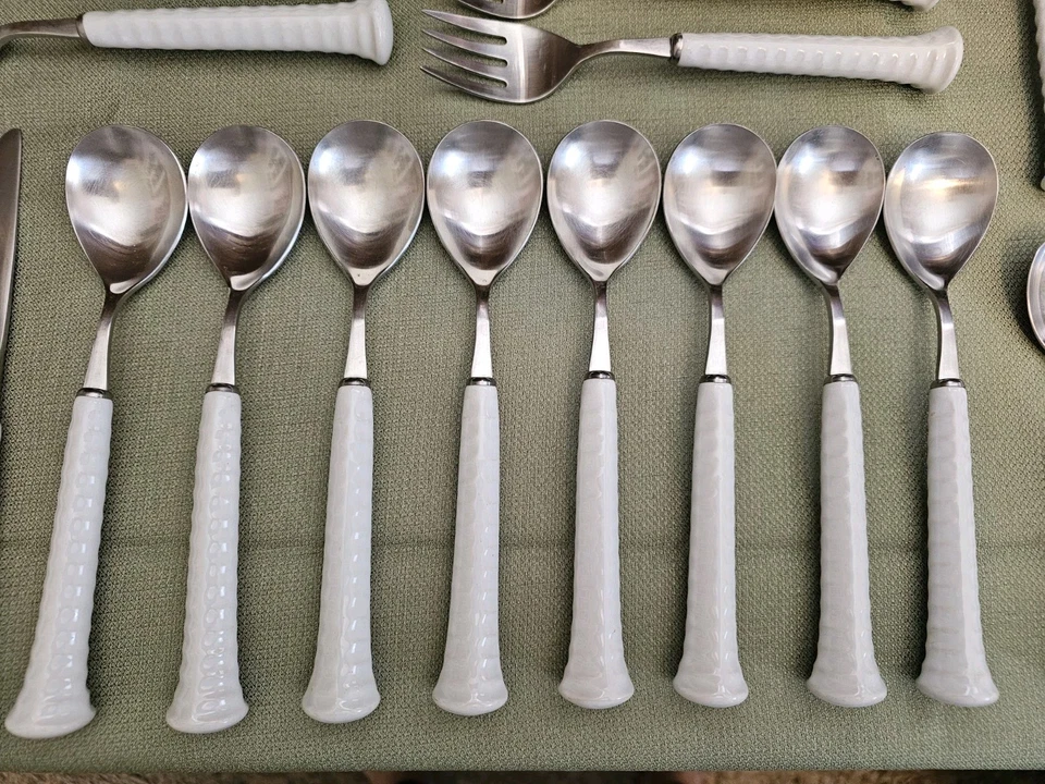 Vintage NORITAKE Japan 18-8 White Porcelain Handle 40 Piece Flat/Silverware Set - Image 3 of 4