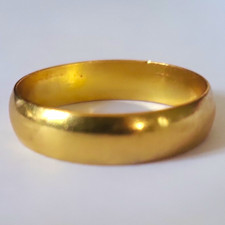 Metal Purity: 22 CaratMetal: Yellow GoldRing Size: Q 1/2Total Carat Weight: 4g