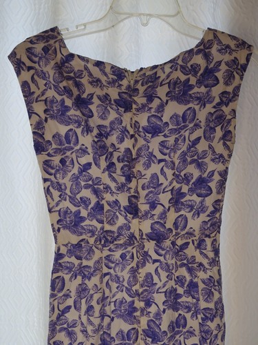 Vintage 1950s White Sheath Dress With Purple Flowers Spring Sundress Size S/XS - Picture 5 of 7