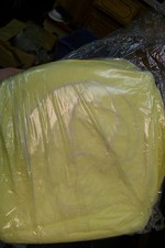 new 110nwi 24" yellow bouffant caps  100 ct latex free
