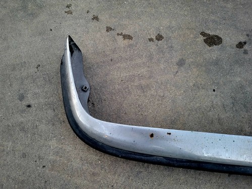 Mercedes W114 W115 Sedan FRONT TOP Bumper - Picture 5 of 10