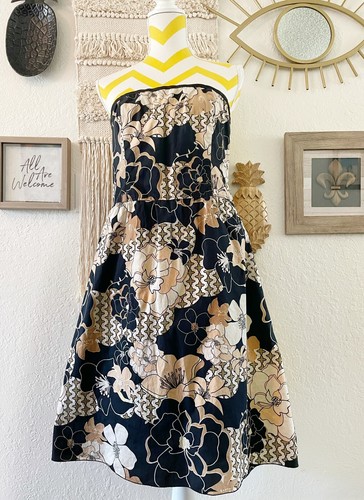 Old Navy Black with Cream Tan Flowers 