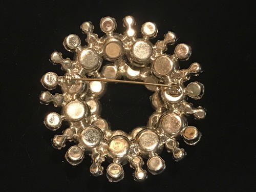 LARGE Vintage Faux Diamond Peridot Glass Rhinestone Starburst Floral Brooch Pin - Picture 4 of 4