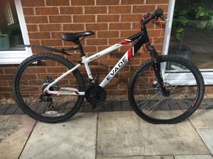 apollo evade white red black