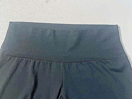 Green Apple Poly/Spandex Blend Capri Pants Size Medium Black - Picture 6 of 7