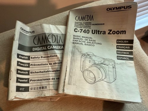 Olympus Camedia C-720 Ultra Zoom Digital Camera w/case, XD card, USBcord, manual - Picture 10 of 16