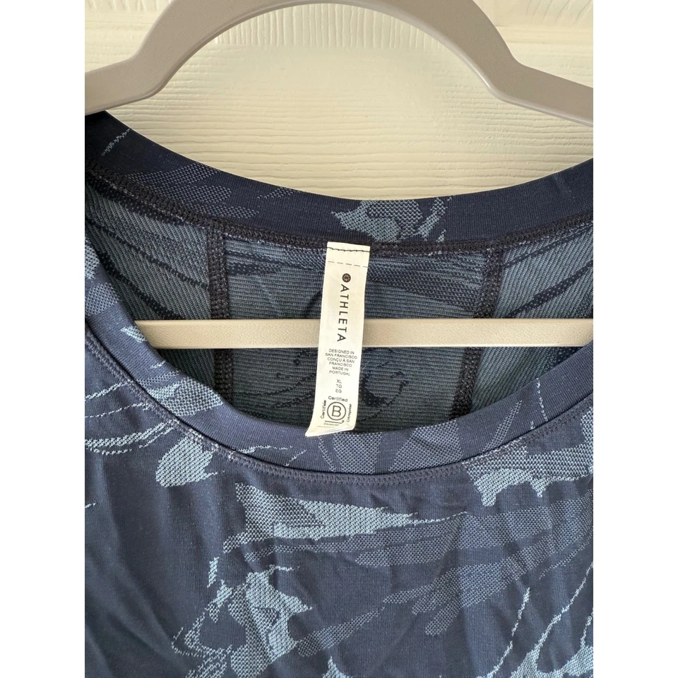 Athleta Momentum Seamless Long Sleeve Top Navy Jacquard Performance XL - Image 3 of 4