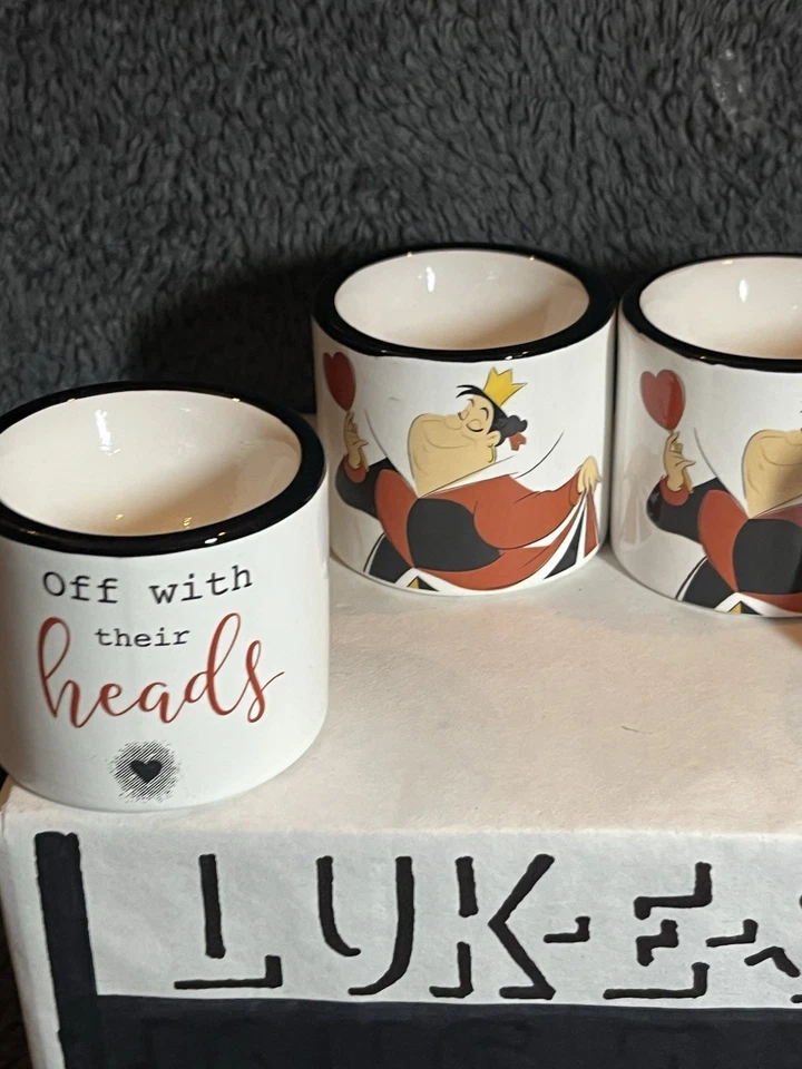 Alice in Wonderland Queen of Hearts Egg Cup Set Of 4 VGC Unused Disney Gift - Image 4 of 4