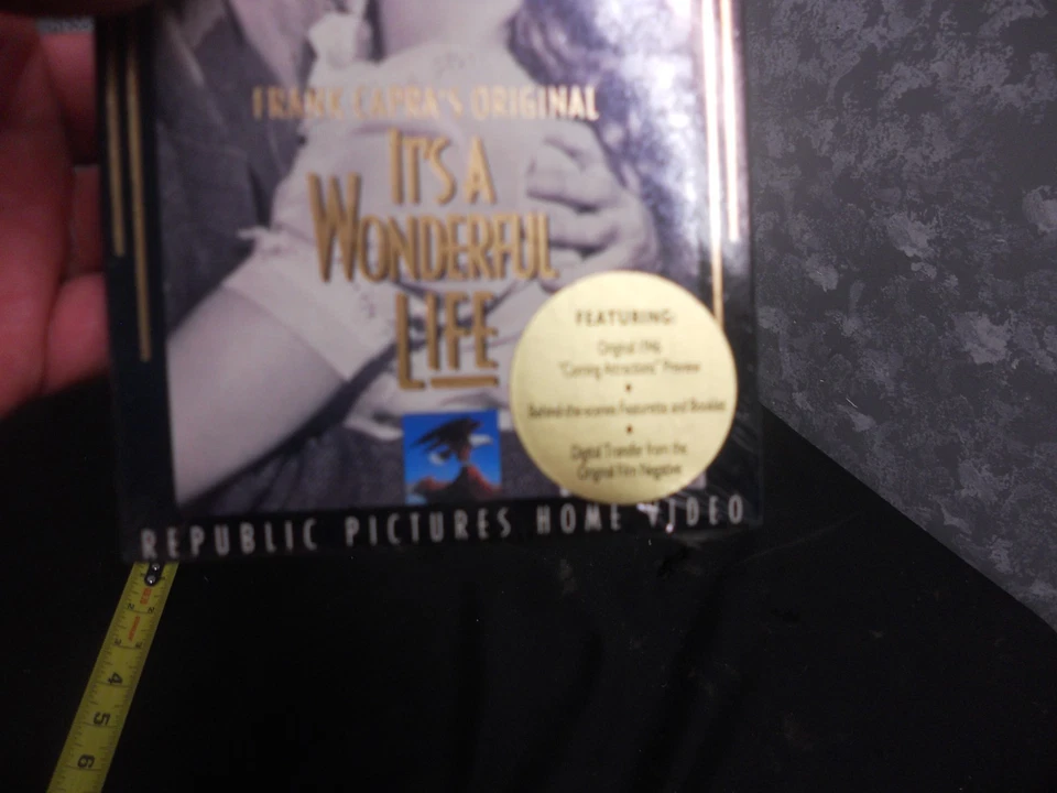 IT'S A WONDERFUL LIFE VHS 45th Anniversary James Stewart Donna Reed New & Sealed - Image 3 of 4