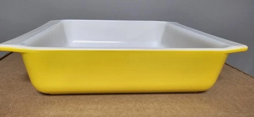 Vintage Pyrex 10 Square Baking Dish Sunflower Yellow White Interior USA 1970s