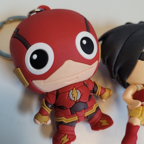 Figurale Schlüsselanhänger Momo Yaoyorozu One Piece Nami DC Comics Flash Lot 3 Beschreibung! - Bild 3 von 10