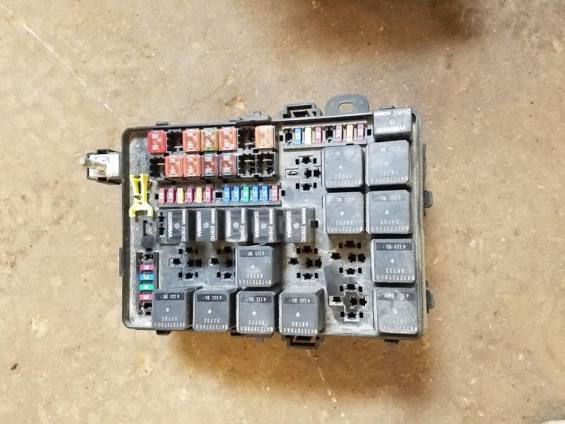 Maserati Ghibli    2015 Fuse Box Engine 1393244