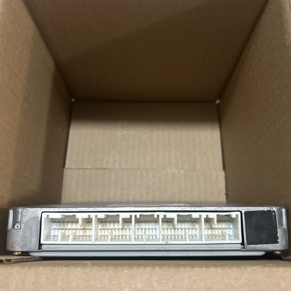 Toyota Tundra 2004 ecu ecm computador 89661-0C520 Toyota ecu Foto 4 de 4