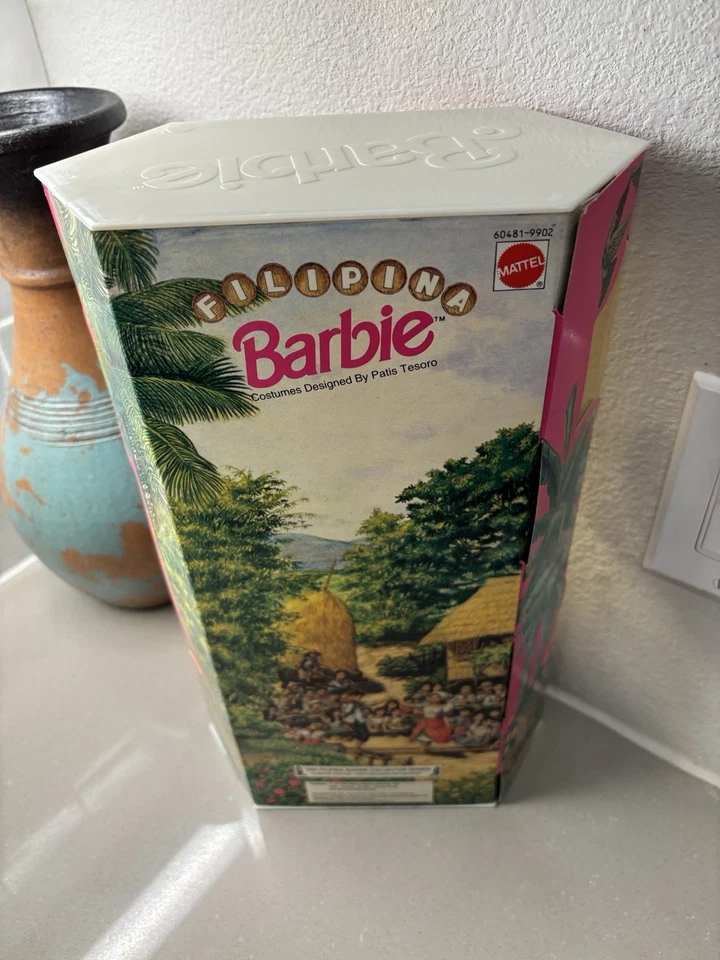 RARO HALLAZGO FILIPINA BARBIE 60481-9903 DISEÑADO POR TESORO EDICIÓN LIMITADA 1000! Foto 3 de 4