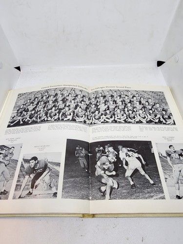 Central High School Memphis Tennessee The 1962 Warrior Yearbook. Selten getrennt - Bild 11 von 18