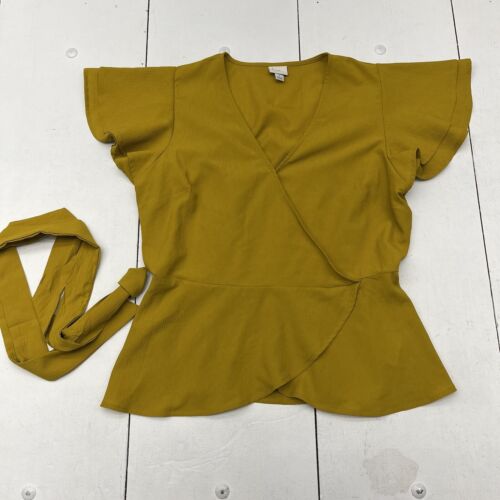A New Day Chartreuse Peplum Tie Front Blouse V-Neckline Ruffle Trim Women Size L - Afbeelding 1 van 7