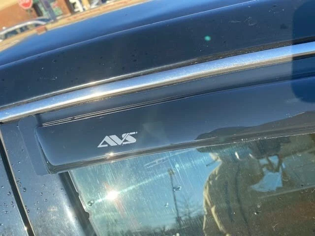 Protectores de lluvia contra humo AVS viseras de ventilación 3M cinta adhesiva para Toyota Avalon 2005-2012 sedán Foto 3 de 4