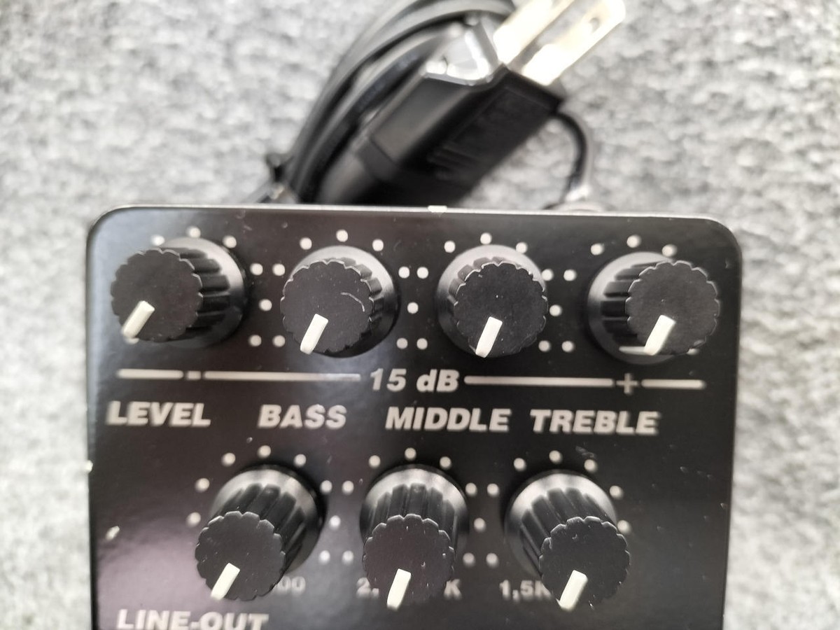 CARL MARTIN: 3 BAND PARAMETRIC PRE-AMP | Guitar Effects Pedal Pre