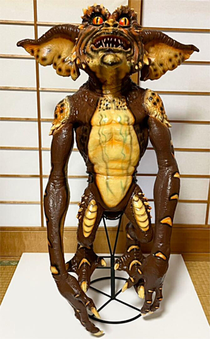 Neca Gremlins figure 1/1 Stunt Puppet Prop replica Limited Neca Gremlins figure 1/1 Stunt Puppet Prop replica Limited