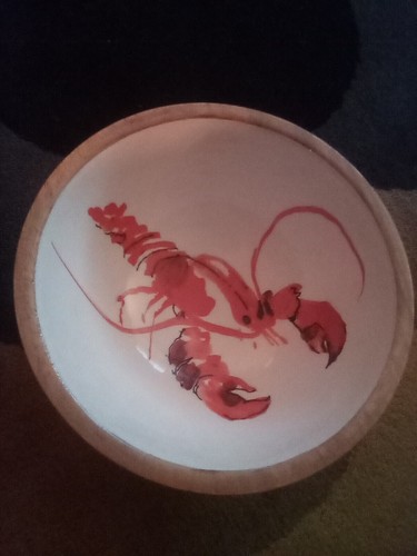 Shoeless Joe - Mango Wood Salad Bowl 25cm - Lobster Design. Item No. 7273 - Picture 4 of 4