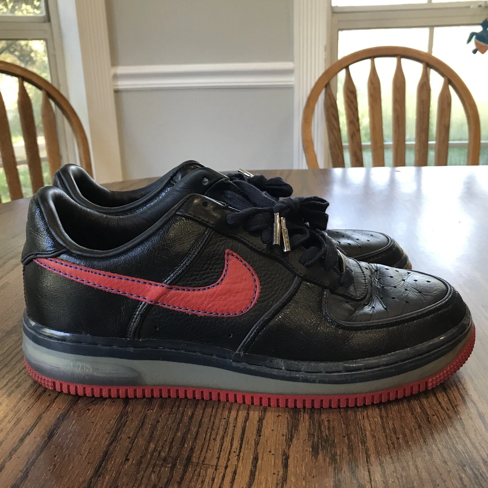 Taille 10   Nike Air Force 1 Supreme Max Air '07 Paris NOIR ROUGE ROYAL 316666 061