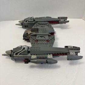 LEGO Star Wars: Magna Guard Starfighter (7673) with One Magna Guard Minifigure